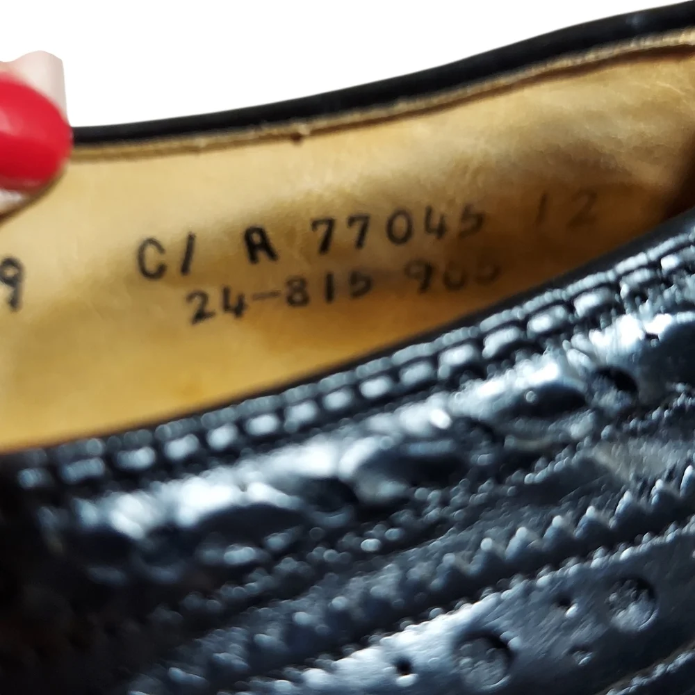 Johnston & Murphy Black Leather Aristocraft Vintage wingtip oxford dress shoes